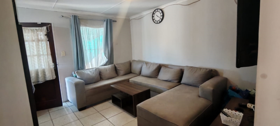 2 Bedroom Property for Sale in Clairewood Western Cape